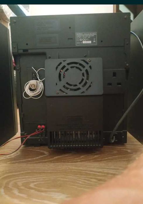 Музыкальный центр Sony МНС RG 470 очень мощный 2x280 ват.