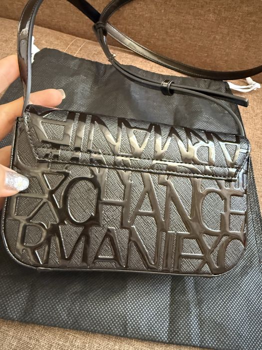 Сумка крос-боді через плече жіноча маленька Armani Exchange