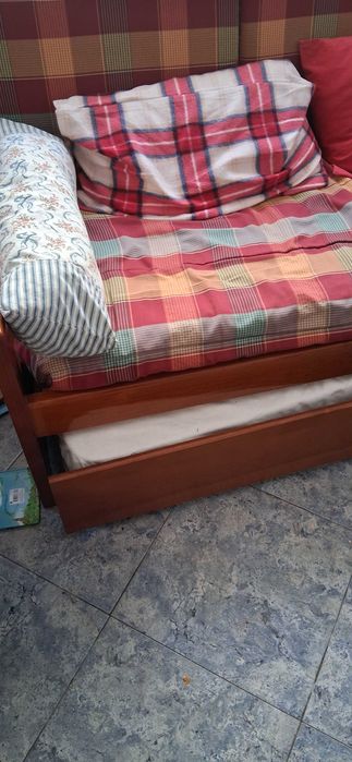 Sofa cama com e colchões