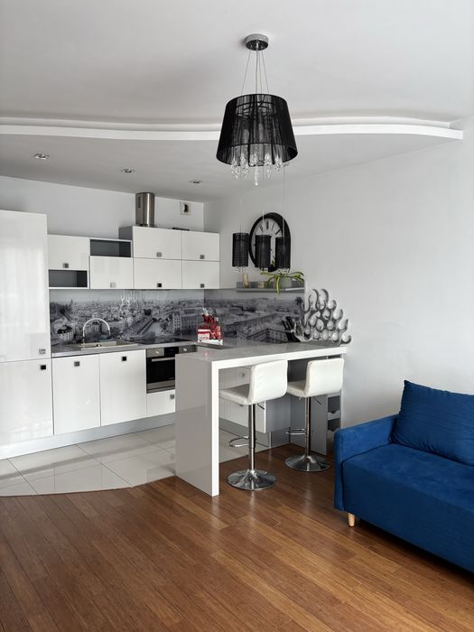 1-bedroom apartment, 40 m², furnished, A/C, elevator – 200 m from Młynów metro – available now