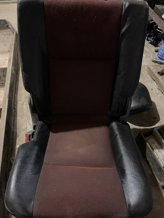 Продам автомобильные сидения кресла Тайота Пикник Toyota Picnic задние