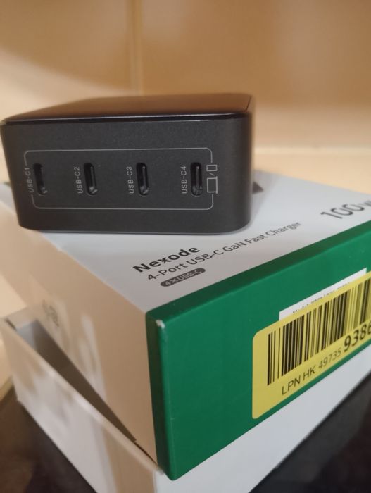 UGREEN Nexode 100W GaN Fast Charger