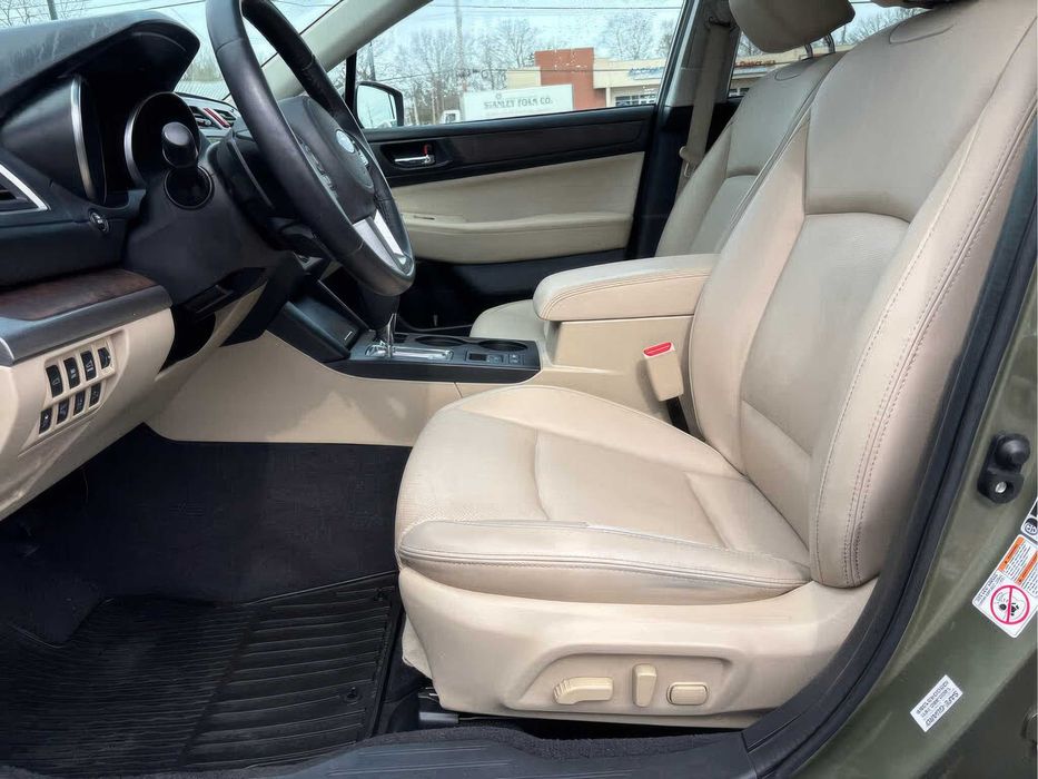 Subaru Outback Limited      2017