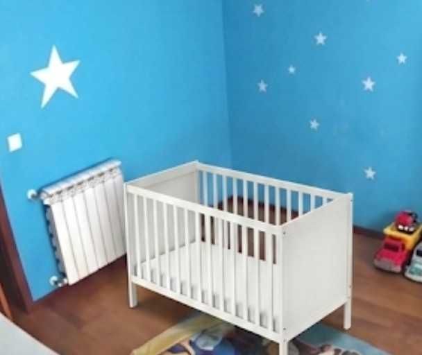 Berço branco ikea