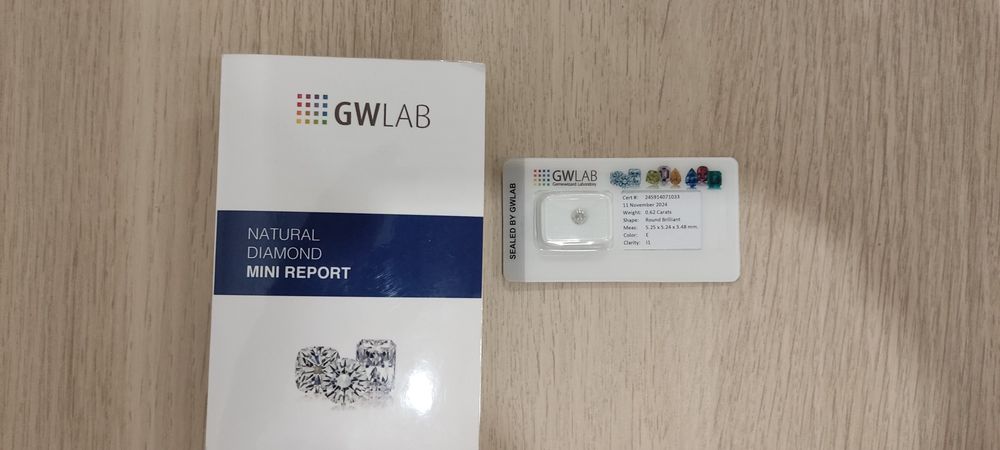 Diamante (Natural) - 0.62 ct - Redondo - E - I1 com Certificado