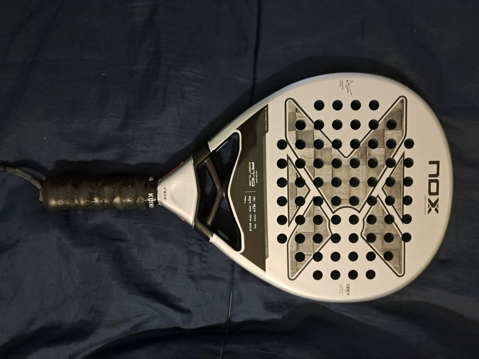 Raquete Nox AT10 Tapia