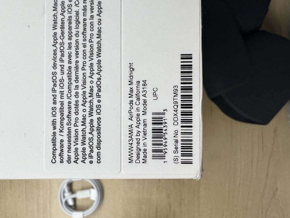 AirPods Max Midnight