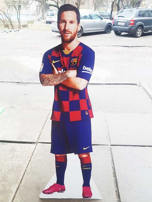 Ростовая фигура из картона. Изготовление.