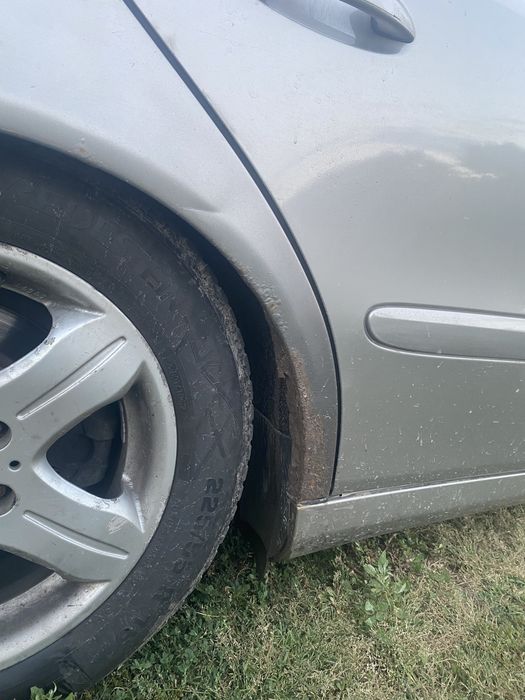 Mercedes-Benz E220
