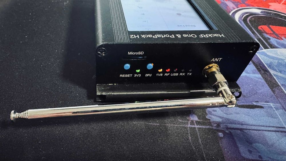 HackRF One + PortaPack H2 Mayhem OpenSourceSDRLab + podstawka 3D