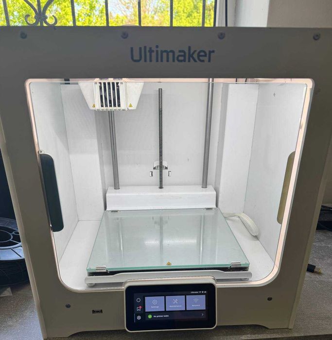 Продам 3d принтер Ultimaker S3