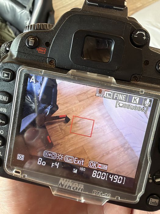 Nikon D90 + Nikkor 18–105mm VR