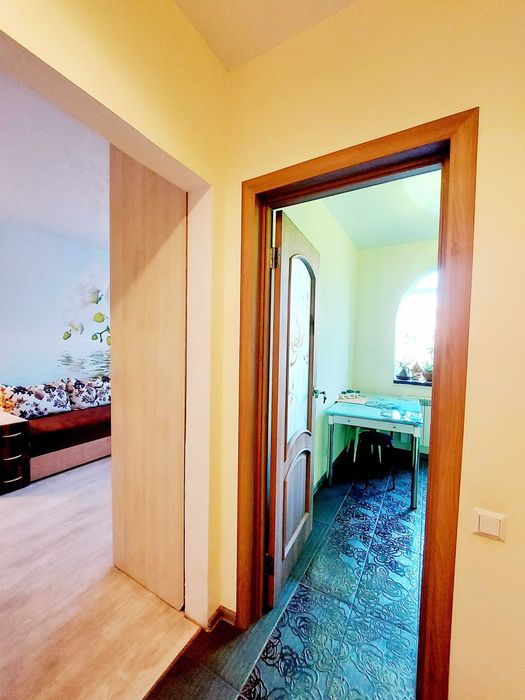 метро Дорогожичі,вул.Рилеева 25. Подільский район.