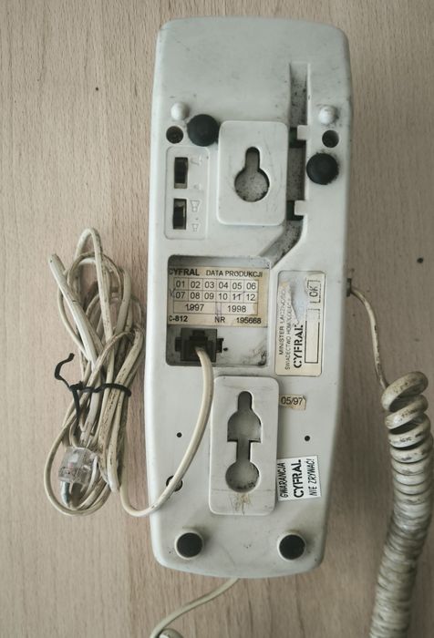 Telefon stacjonarny CYFRAL