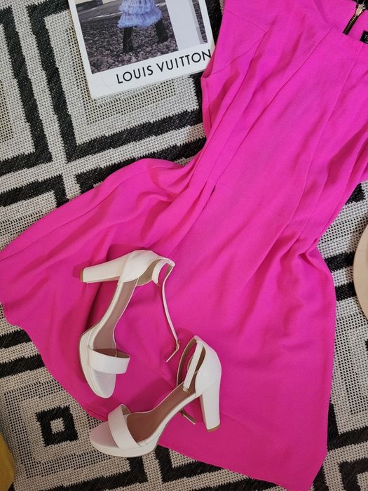 Яскраве barbie рожеве плаття zara міні сукня платье розовое яркое жін