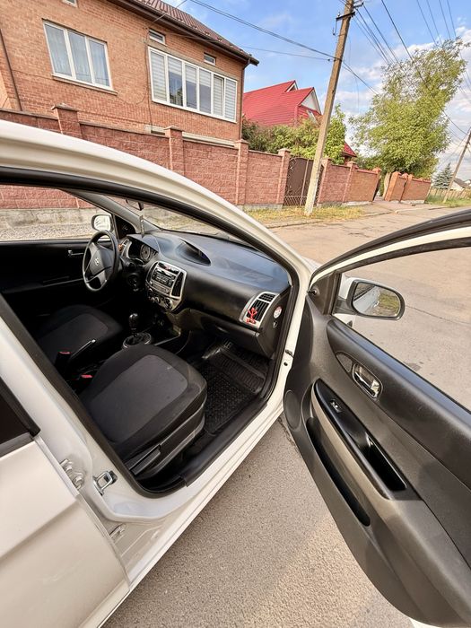 Продам Hyundai i20