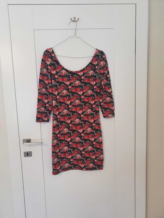 Seksowna obcisła sukienka mini