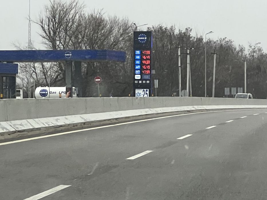 Фасад Комерція 3га  з підстанцією 50кв