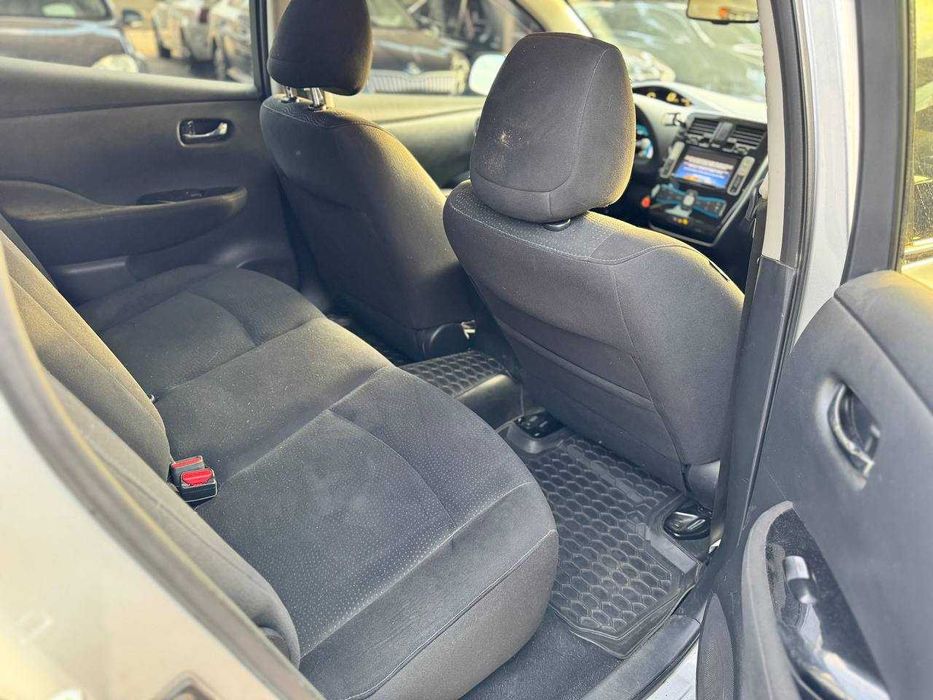Nissan Leaf 2016p.