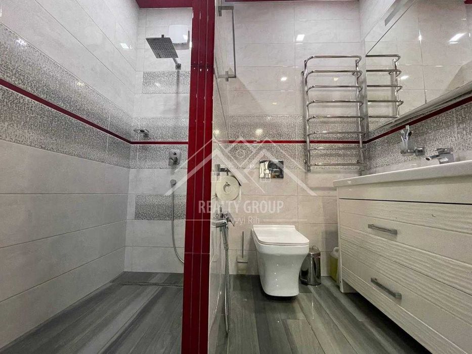 Продаж чудового будинку з ремонтом (район Дружба)