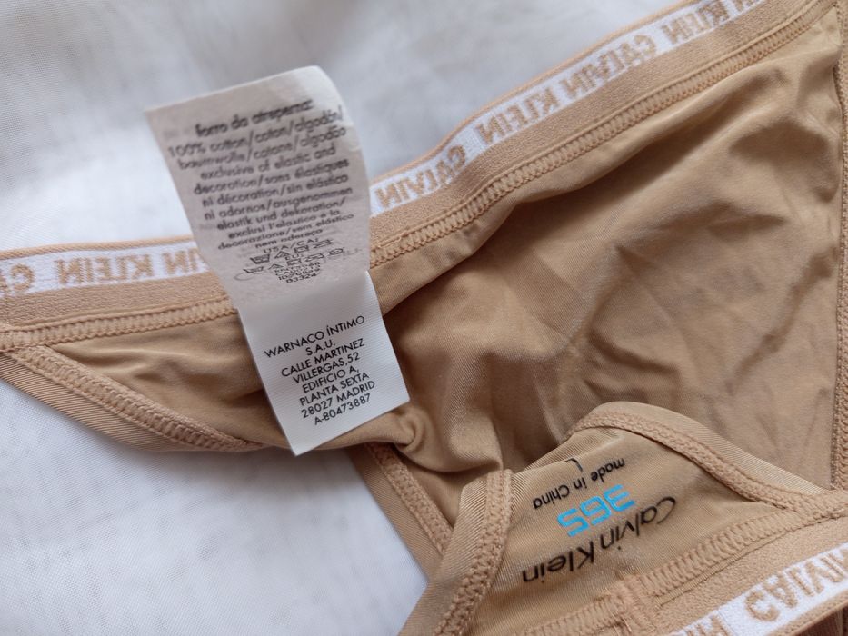 Stringi Calvin Klein r.L