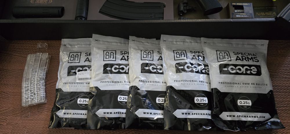 Tokyo Marui Devgru HK 416D + Acessórios