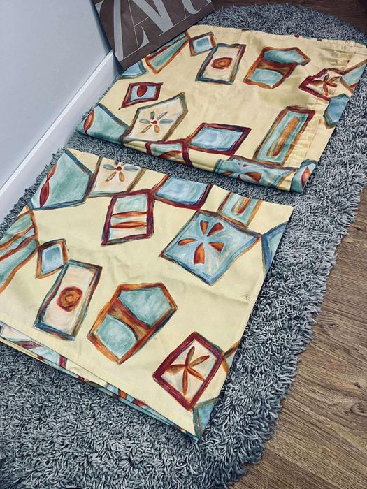 Piękne dwie poszewki na poduszki pościel zolta