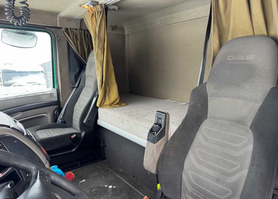 Продаю вантажівку з кузовом DAF XF 105.410, рік випуску 2011.