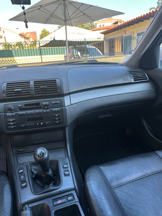 Vendo BMW 320 diesel.