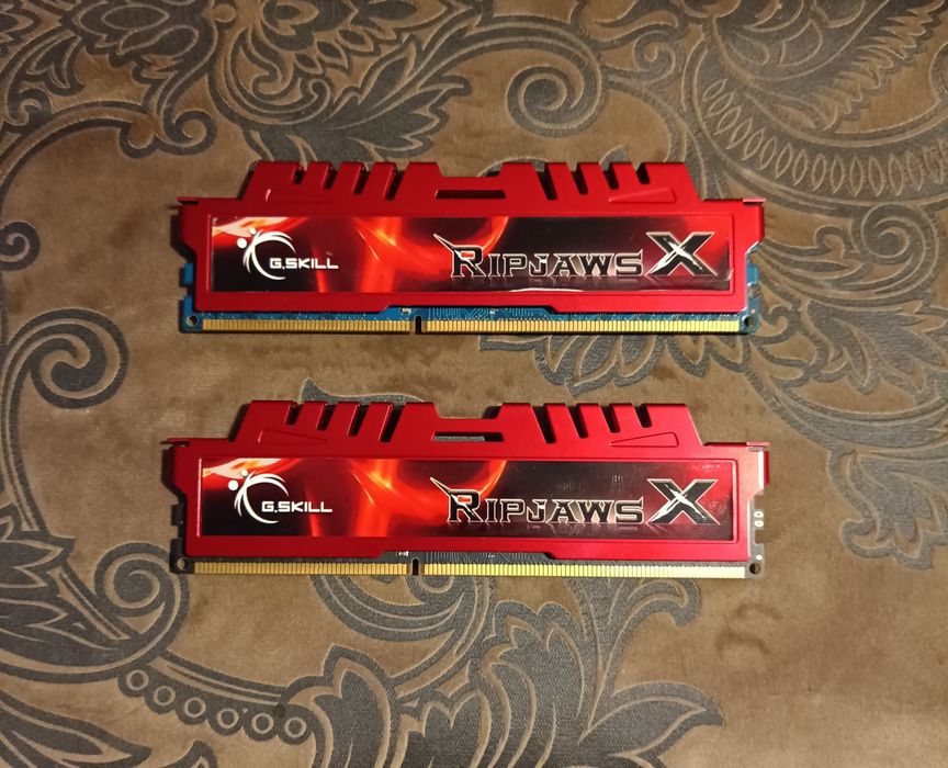 Модульная память 12Gb DDR3-1600MHz, G.SKILL RipjawsX 4gb, Nanya 8gb