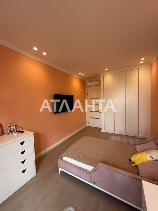 Предлагается к продаже 3 комнатная квартира на Фонтане в ЖК Лимнос !