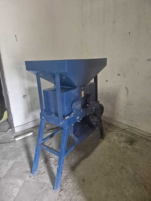 Gniotownik do zboża nowe nieużywany silnik 7,5 kW