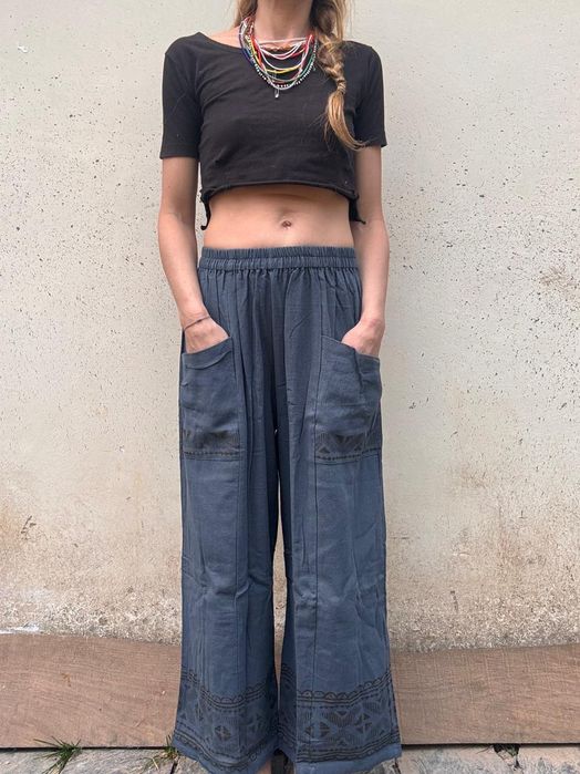 Spodnie etno z szerokimi nogawkami