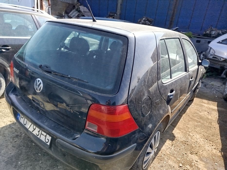 VW Golf IV Czarny klapa tył tylna kompletna stan bdb wysyłka