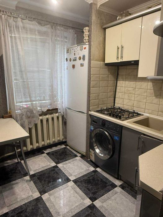 Підселення дівчини