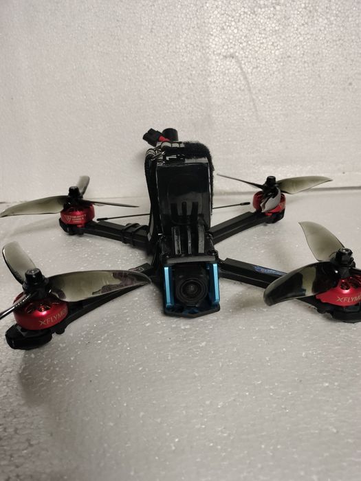 Продам дрон 5" DJI O3