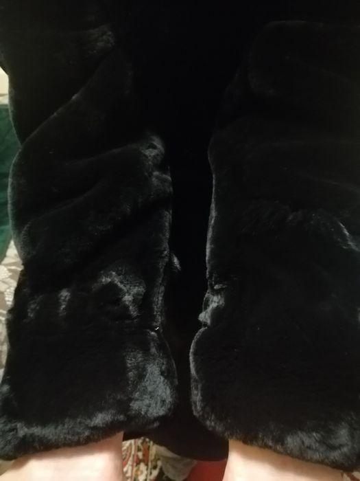 Продаю шубу из мутона