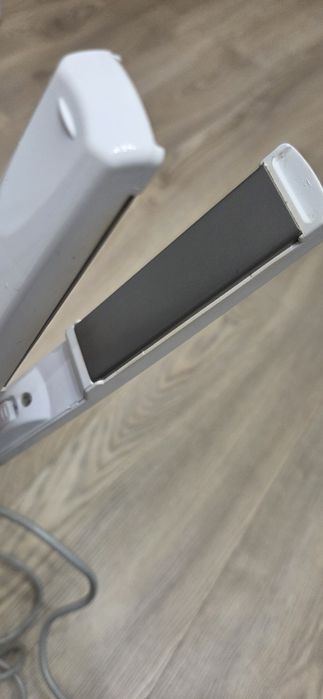 Продам випрамляч для волосся GA.MA