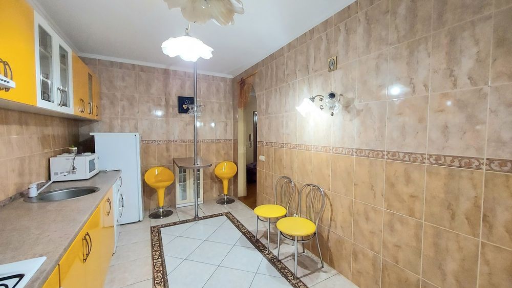 Оренда 3-х кімнатної квартири в центрі р-он Площі