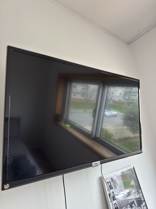 TV TCL 32ES560 (LED - 32'' - 81 cm - HD)suporte á parte. +20€