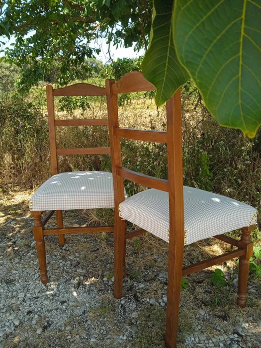 Cadeiras vintage renovadas