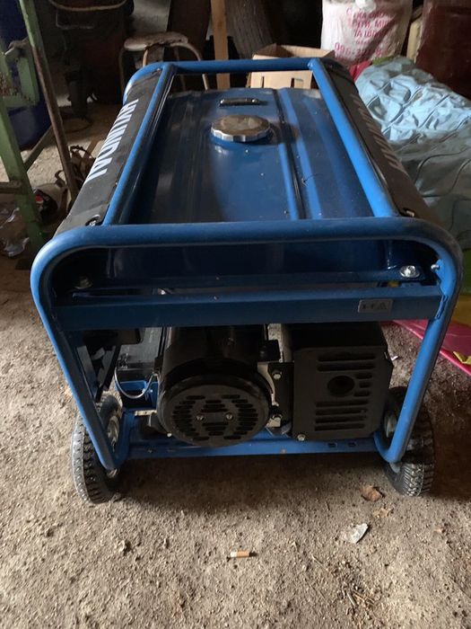 Генератор Hyundai