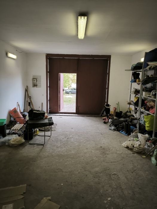 Гараж з підвалом із землею в центрі на вул. Алюмінієвій