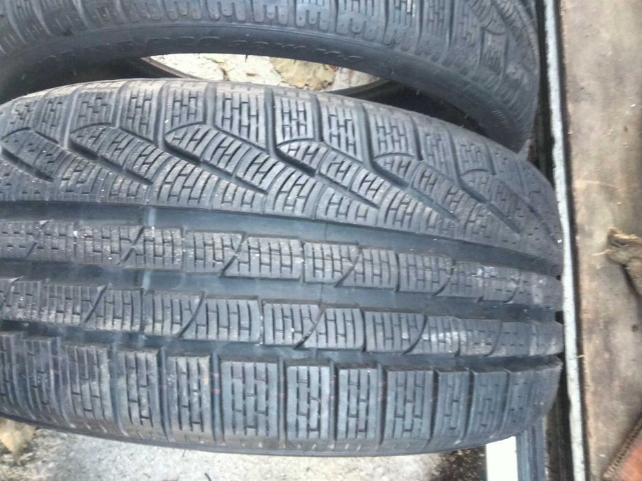 225 50 R18 Pirelli