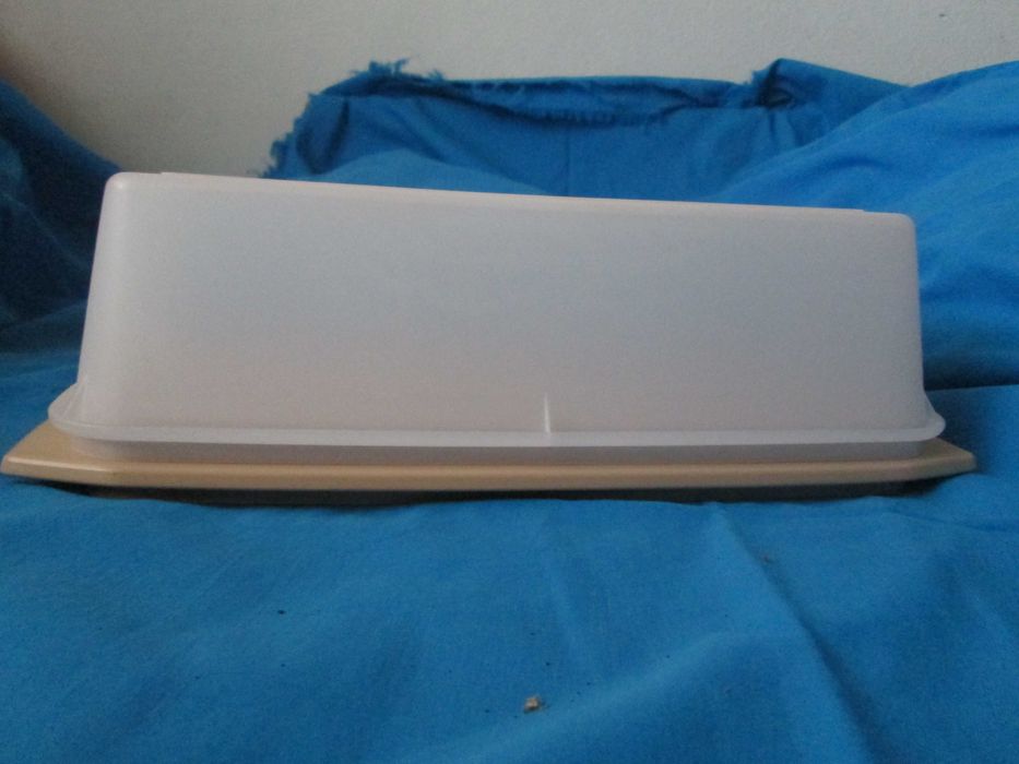 Tupperware anos 80 a estrear