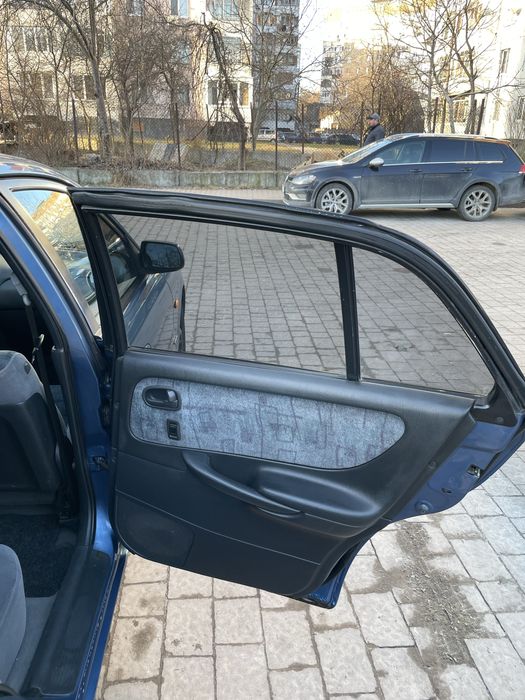 Продам Mazda 626 GF 1.8