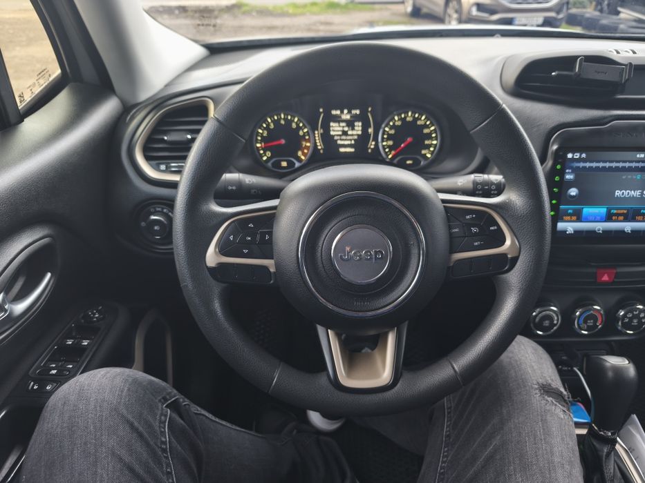 Jeep renegade 2.4 газ бензин полный привод автомат