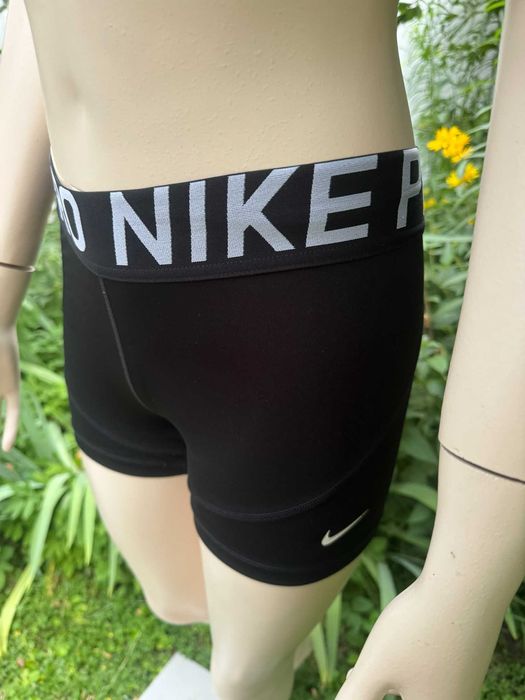 spodenki nike pro