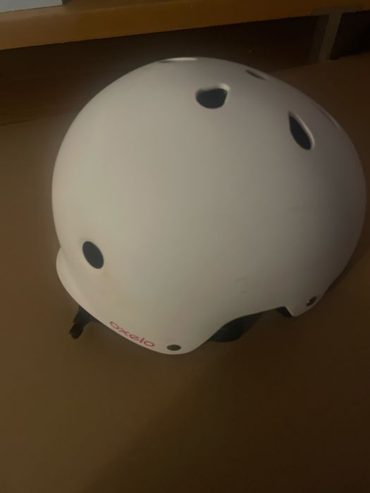 Capacete menina decathlon