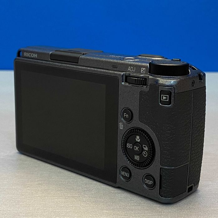 RICOH GR III (24.2MP) - Street Edition - NOVA - 3 ANOS DE GARANTIA